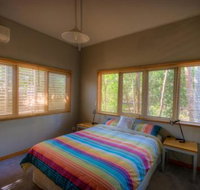6 Satinwood Drive Rainbow Shores Stylish Beach House Free WiFi - Accommodation Perth