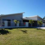 Seadaze 1 Rainbow Beach Gorgeous Unit Close To The Beach Aircon Pool - Accommodation Perth 0