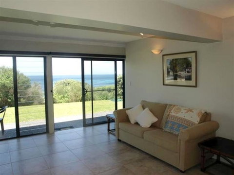 AtBLUEYS - Accommodation Perth 3