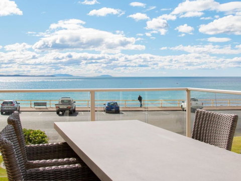 Oceanic 1 On Forster Main Beach! - Accommodation Perth 5