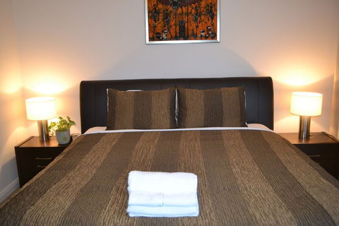 Cypress Drive Townhouse - Perth Resorts 4