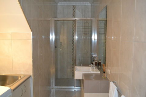 Cypress Drive Townhouse - Perth Resorts 3