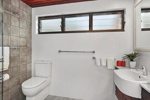 Beachfront 7 Penthouse Sawtell NSW - Accommodation Perth 6