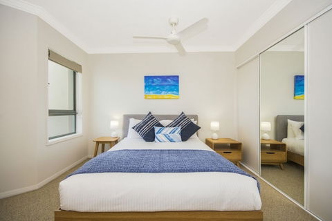 Breakers 2/12 - Accommodation Perth 6
