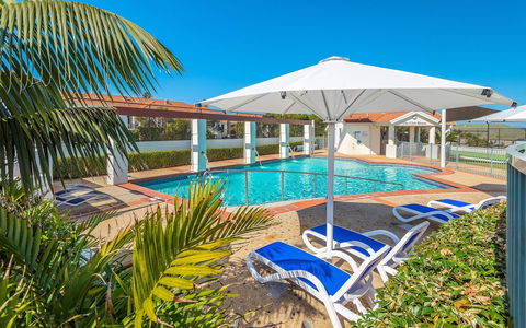 Breakers 2/12 - Accommodation Perth 3