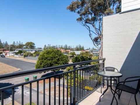 Seachange 11 - Accommodation Perth 5