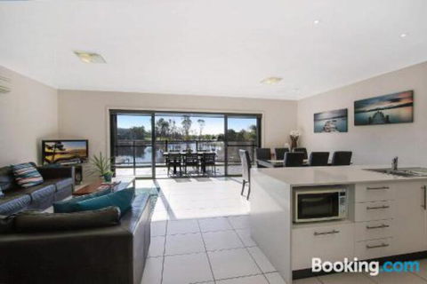Cypress Townhouse 23 Suite - Accommodation Perth 1