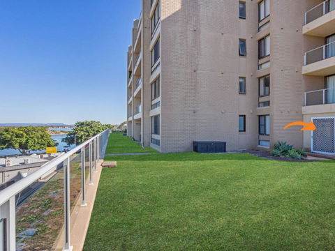 Garden Apartment At Forster Tower - Accommodation Perth 4