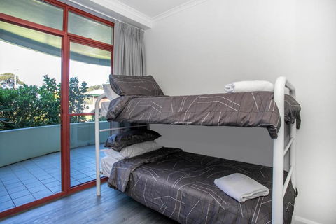 Ocean Breeze Fathoms 3 - Accommodation Perth 3