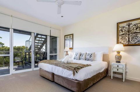 COASTAL SOUL VILLA At BROADBEACH - Perth Resorts 6