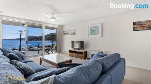 Bella Vista Unit 4 Shoal Bay - Accommodation Perth 0