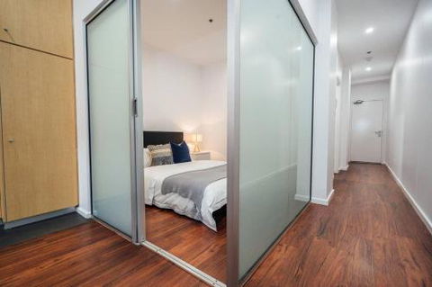 Tropicana On Bent Wifi Nespresso Heart Of East End - Accommodation Perth 5