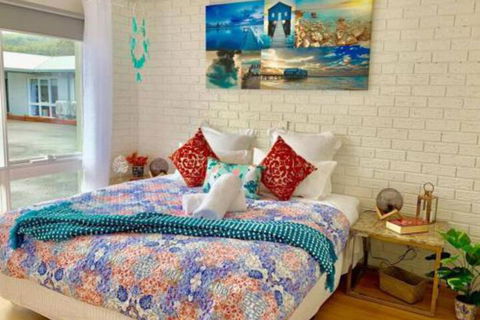 PARADISE COURT VILLA 1 Free Wifi - Accommodation Perth 5