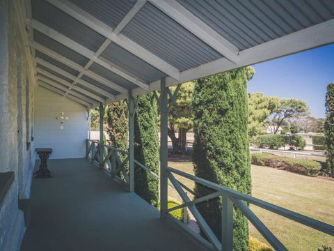 Devonshire On Davey Road 9 Davey Road - Accommodation Perth 4