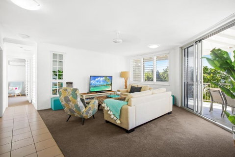 Beach Views & Breezes Sunshine Beach - Accommodation Perth 5