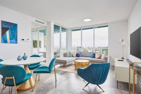Luxurious 2bed 2bath APT With Parking@southport - Accommodation Perth 6