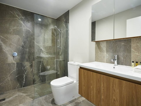 Luxurious 2bed 2bath APT With Parking@southport - Accommodation Perth 3