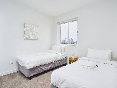 Luxurious 2bed 2bath APT With Parking@southport - Accommodation Perth 5