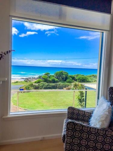 MAVI BEACH HOUSE Beachfront Wifi Views - Accommodation Perth 2