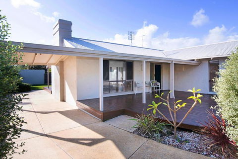 GIFFORD HOUSE - Accommodation Perth 3