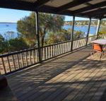 CDC 625 Beach House incl.rear 2BR studio - Accommodation Perth