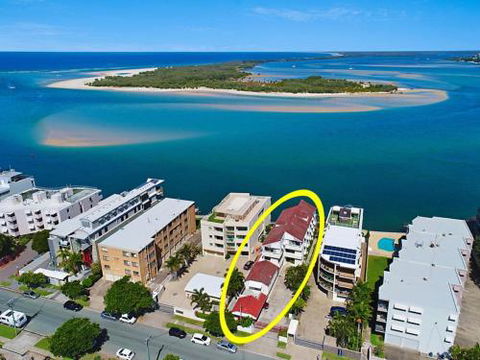 Unit 3 Pumicestone Quays Absolute Waterfront! - Perth Resorts 6