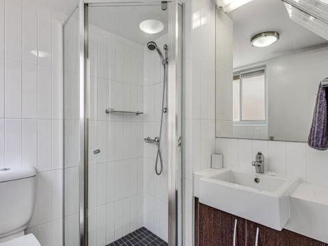 Unit 3 Pumicestone Quays Absolute Waterfront! - Perth Resorts 1
