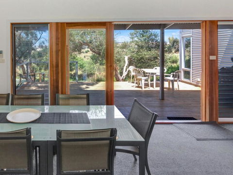 Bungala Cottage 28 Jetty Road - Accommodation Perth 3