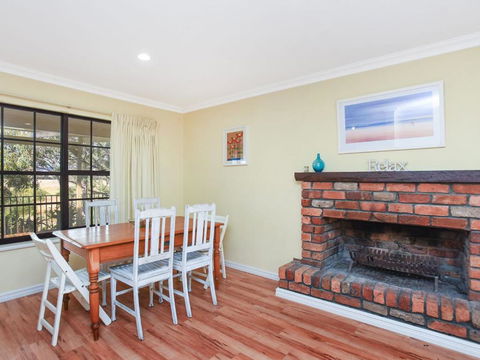 By The Beach 30 Jetty Road - Accommodation Perth 1