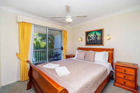Cloud 9 Cliff Top Eagle Heights - Perth Resorts 2