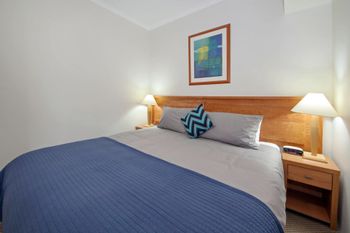 Barrington 709 / 35 45 Shoal Bay Road - Accommodation Perth 1