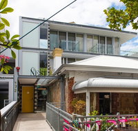 Stylish Room - Enjoy City Views on Rooftop Terrace
