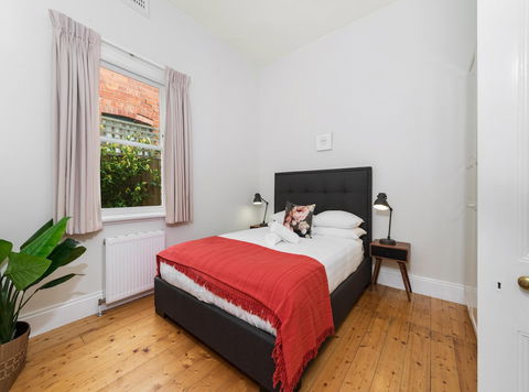 Fawkners Nest - Accommodation Perth 2
