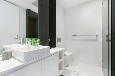 St Leonards Self-Contained Apart 803 NOR - Perth Resorts 2