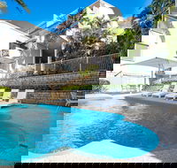 Ocean View 10 Pool  Spa - Accommodation Perth
