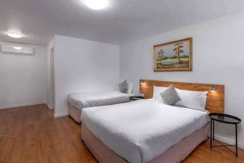 Econo Lodge Lilydale - Accommodation Perth 3