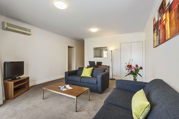 Quest On St. Kilda Road - Accommodation Perth 2