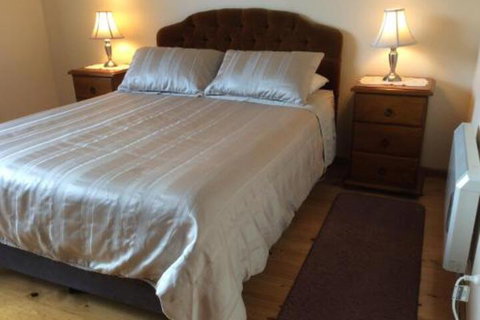 Freds Place - Accommodation Perth 4