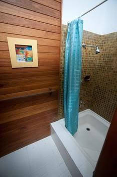 Beach Spray - Perth Resorts 6