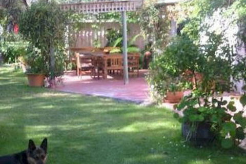 Castagni Bed & Breakfast - Accommodation Perth 3