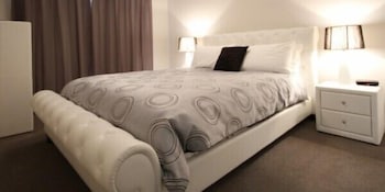 Casavino Luxury Villas - Accommodation Perth 2