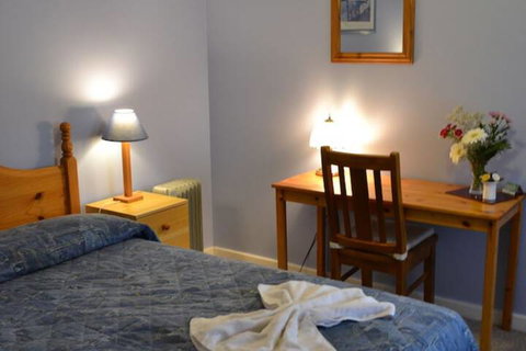 Palms Bed & Breakfast - Accommodation Perth 5