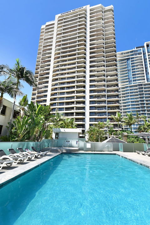 Surfers Century Oceanside Apartments - Accommodation Perth 1