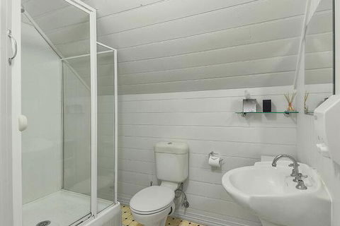One Thornbury Boutique B & B - Accommodation Perth 7