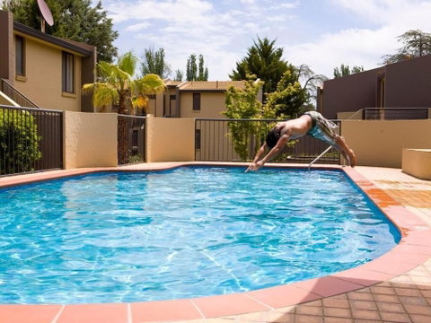 Manuka Park Apartments - Accommodation Perth 6