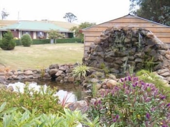 Kentish Hills Retreat - Perth Resorts 0
