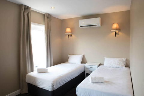 Myriad Dreams Guest House - Perth Resorts 1