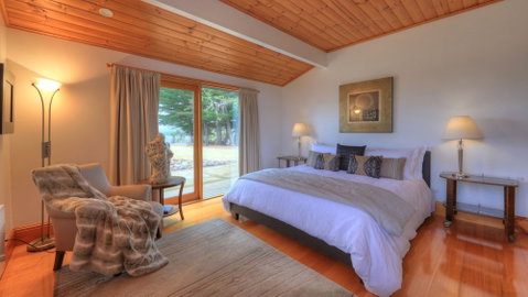 The Peninsula Experience - Accommodation Perth 3