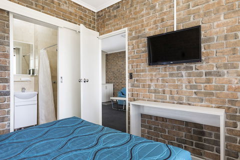 Marion Motel And Apartments - Perth Resorts 4