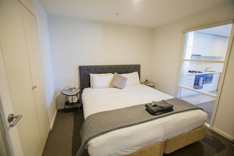 Melbourne Holiday Apartments Flinders Wharf - Perth Resorts 6